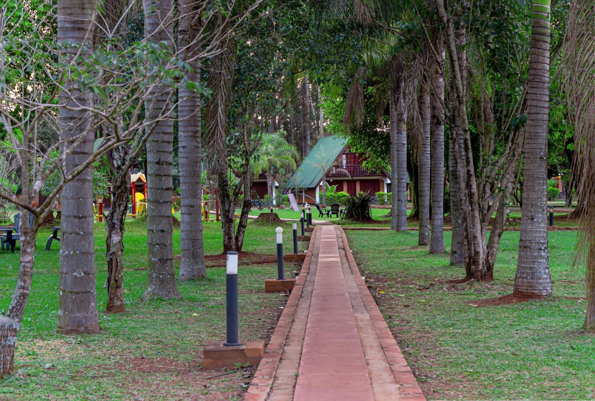 Cabanas El Refugio Del Mensu Puerto Iguazú Kültér fotó