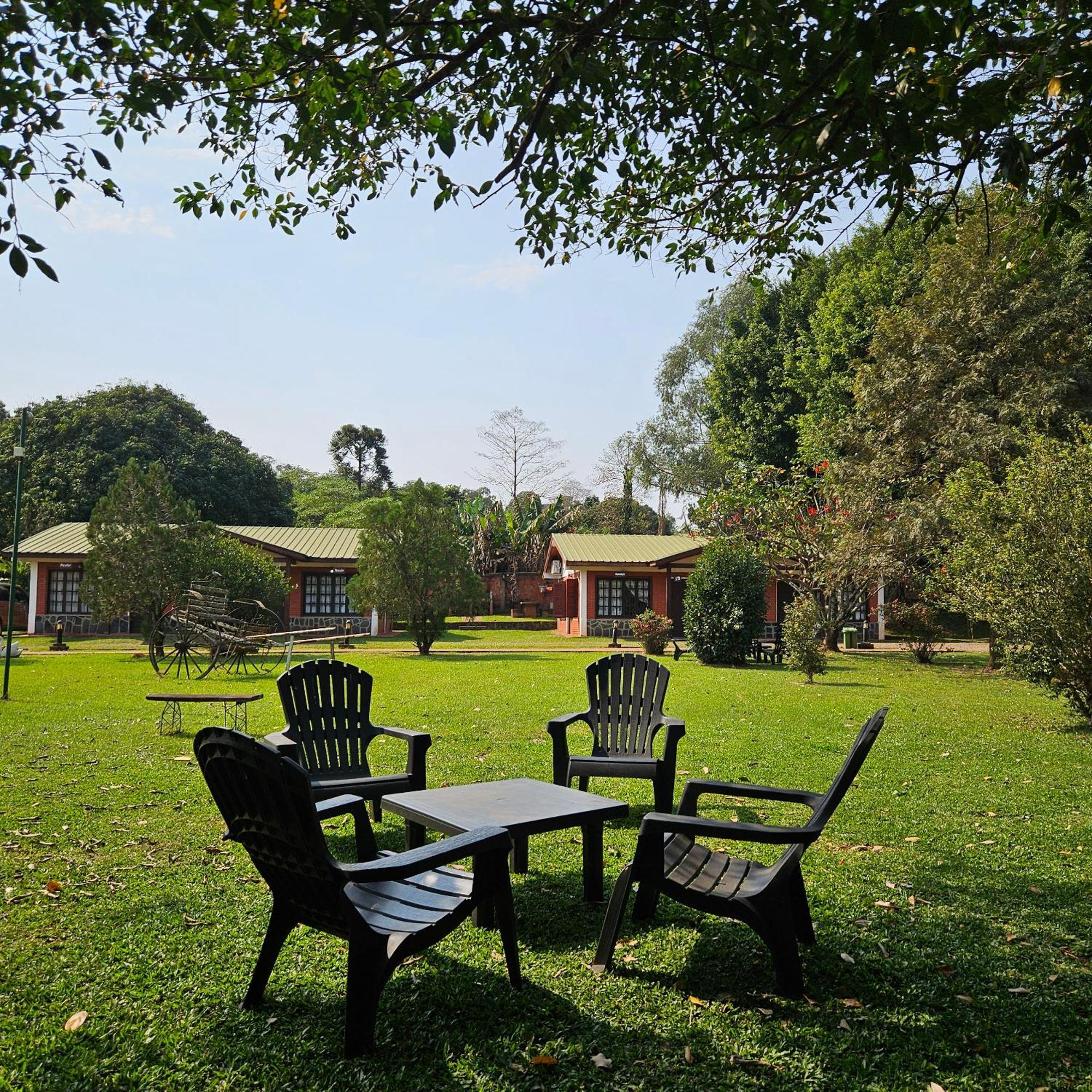 Cabanas El Refugio Del Mensu Puerto Iguazú Kültér fotó