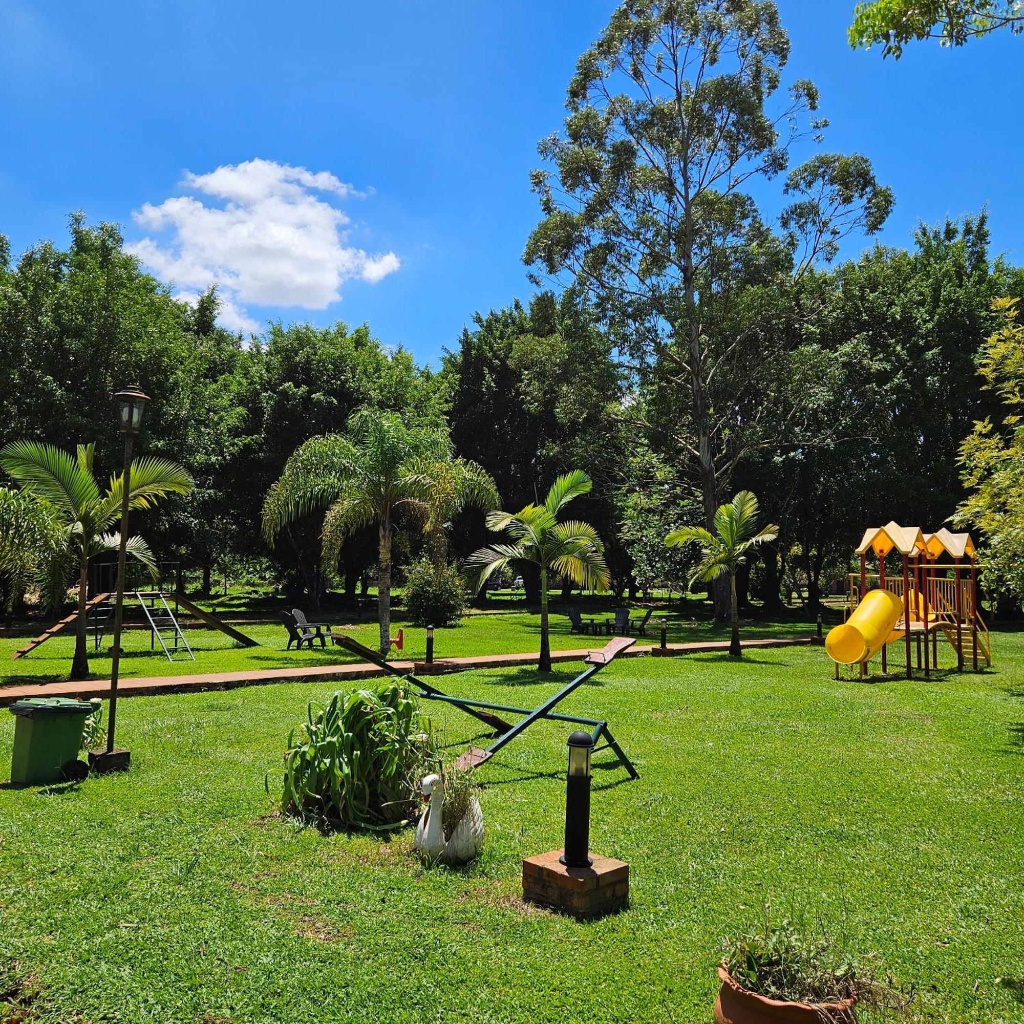 Cabanas El Refugio Del Mensu Puerto Iguazú Kültér fotó